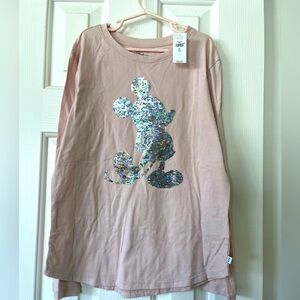 Long sleeve Disney flip shirt, NWT